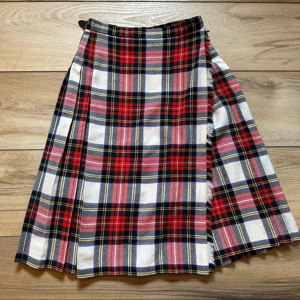 Gorgeous wool plaid skirt by The Edinburgh Woollen Mill